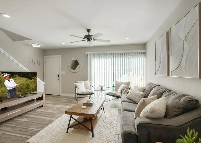 - Two Bedroom Townhouse Scottsdale